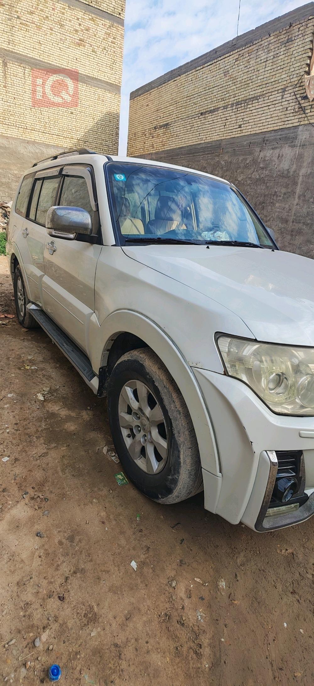 ميتسوبيشي باجيرو